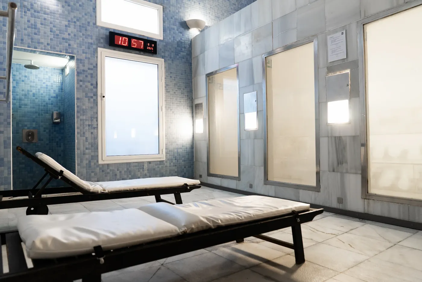 Zona d’aigües i bany de vapor